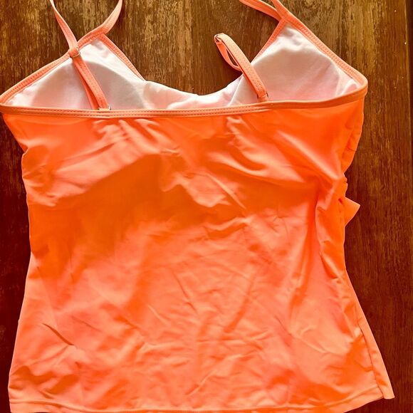 Coral Women’s Tankini Swimsuit with Boy Shorts (L) - Picture 4 of 6